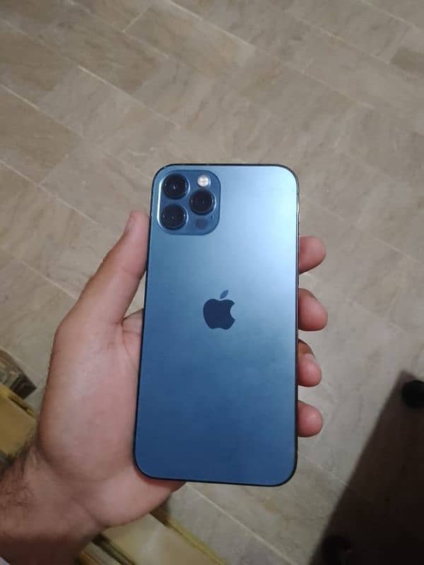 Apple iPhone 12 pro 1