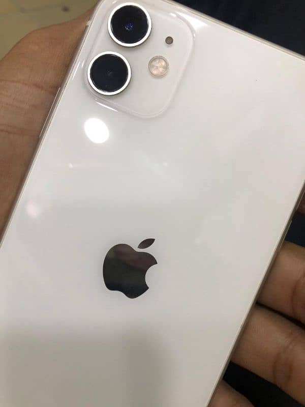 iphone 11 (64Gb) 0