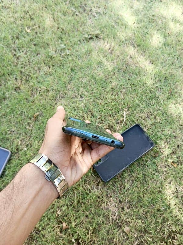 infinix NOTE 10. . . 6GB 128 GB 4