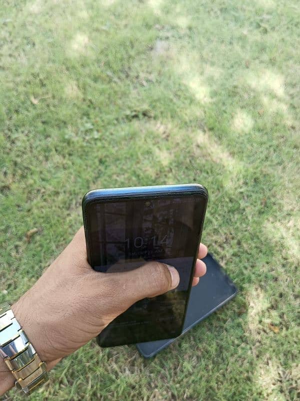 infinix NOTE 10. . . 6GB 128 GB 7