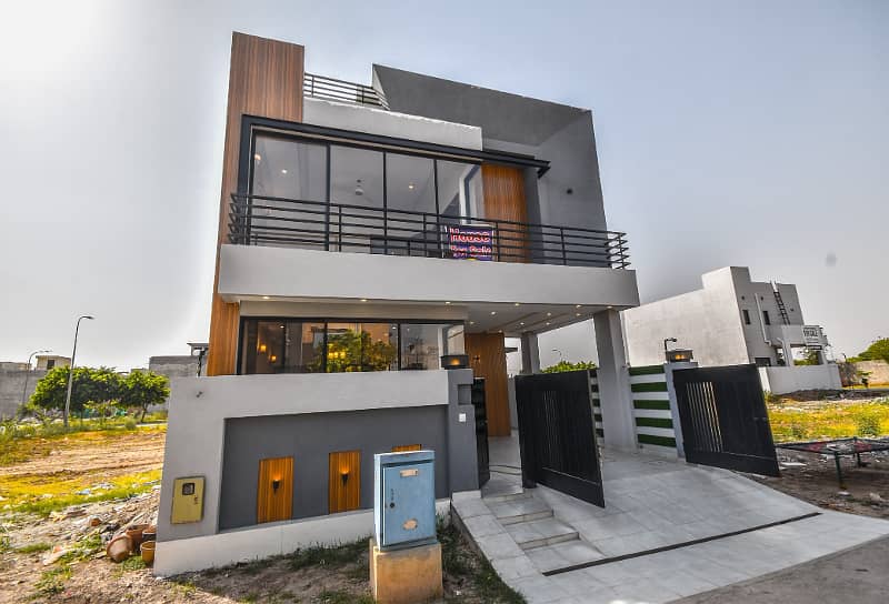 5 Marla Brand New Designer House For Sale In DHA Phase 9 Town 3