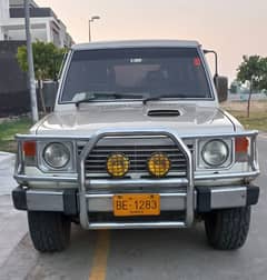 Mitsubishi Pajero 1986