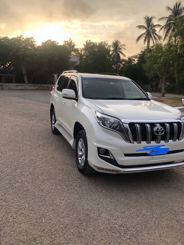 Toyota Prado 2015 1