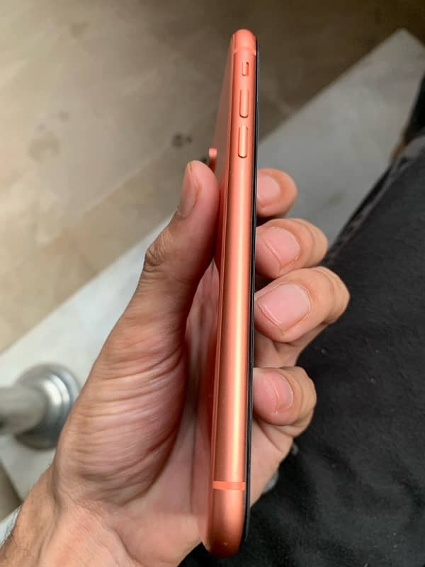 iphone xr with full box and back glass 3