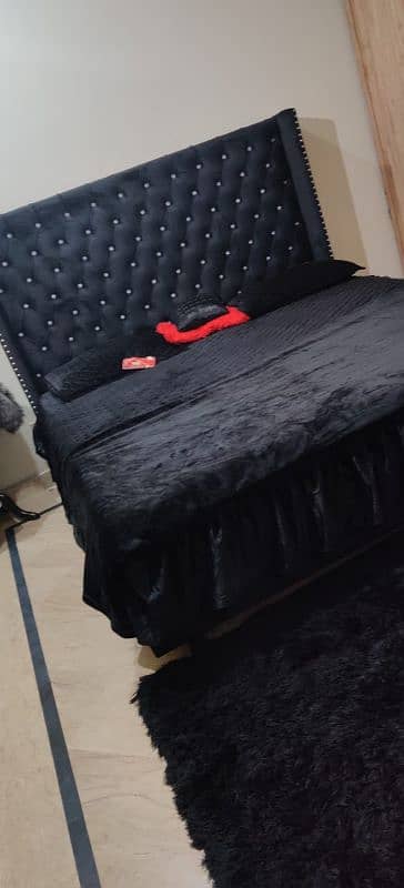 Luxury Black Velvet Bed 1