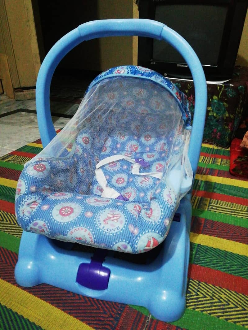 To sell Carry cot or baby cot 2