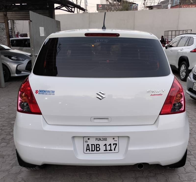 Suzuki Swift DLX Automatic 1.3 Navigation 2021 4