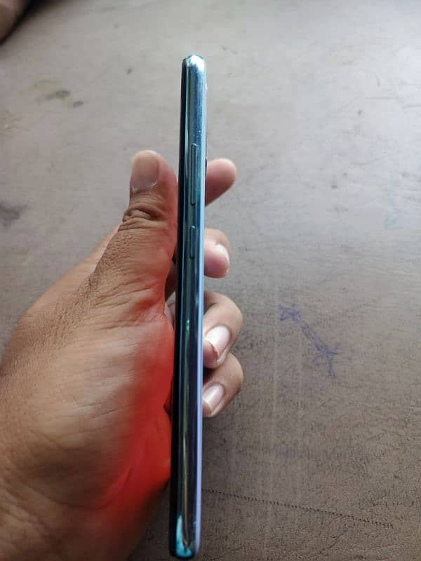 vivo S1 4