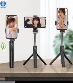 4 IN 1 PORTABLE  R1 WIRELESS (SELFIE & VLOG) STICK