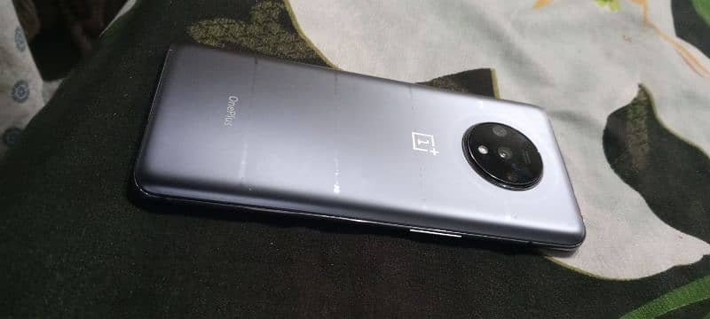 OnePlus 7T clean led waterpack 1