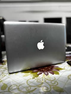 MacBook Pro (13-Inch, Mid 2012) 4 gb ram and storage 500 GB SATA Disk 0