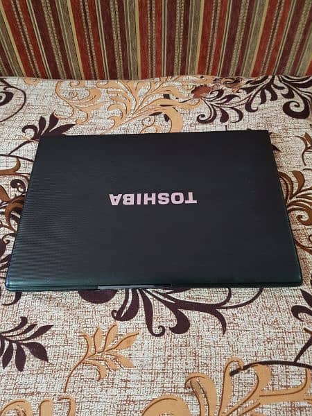 Toshiba R940 i7 3rd gen Graphic laptop 2