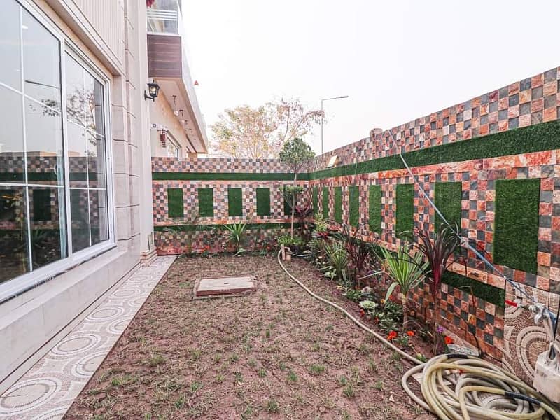 10 Marla House Available For Rent In Air Avenue Lahore 7