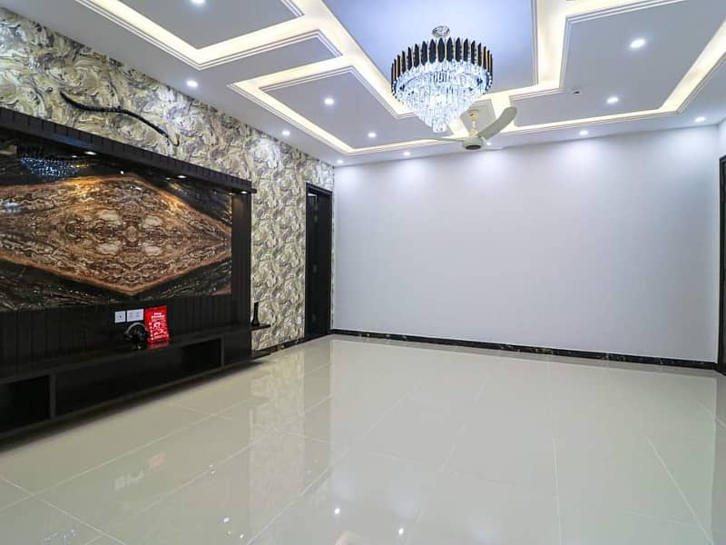 10 Marla House Available For Rent In Air Avenue Lahore 11