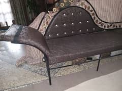 Iron dewan 3 seater