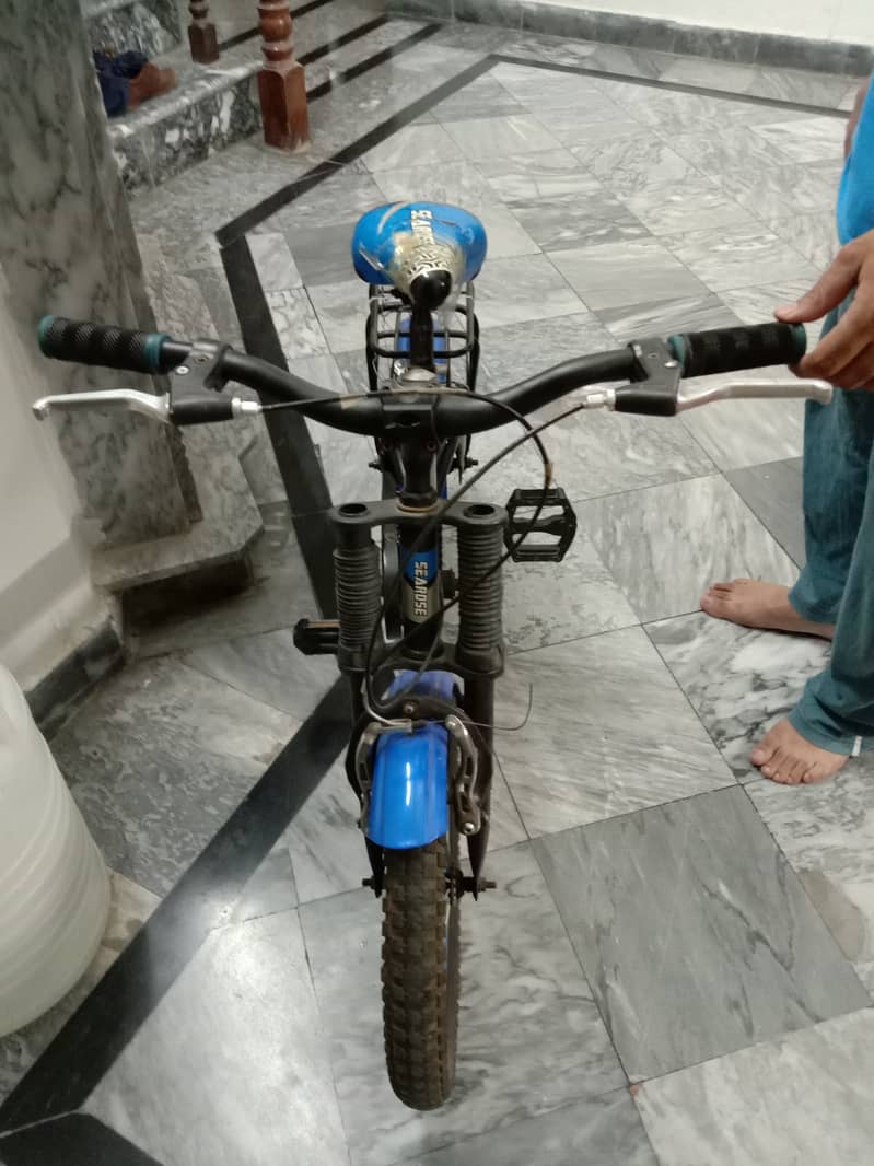 6-8years bicycle used Rs10000 2