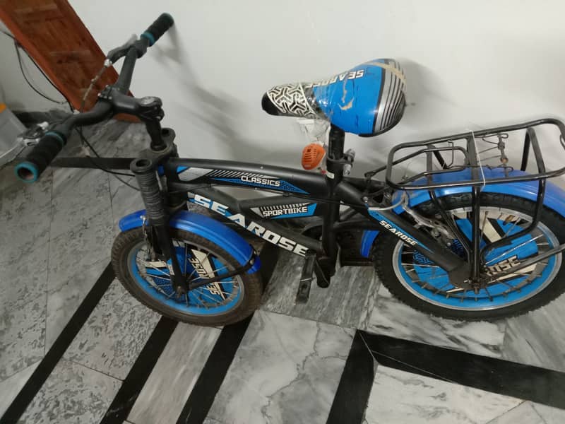 6-8years bicycle used Rs10000 3