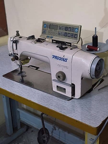 singer machine / sewing machine / joki machine / juki machine 1