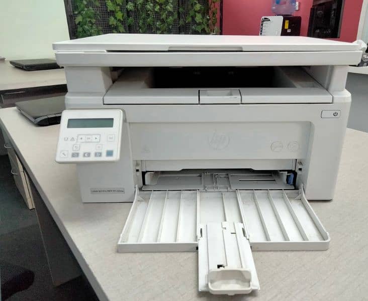 Scanner/Printer Laser jet Pro MFP M130nw 2