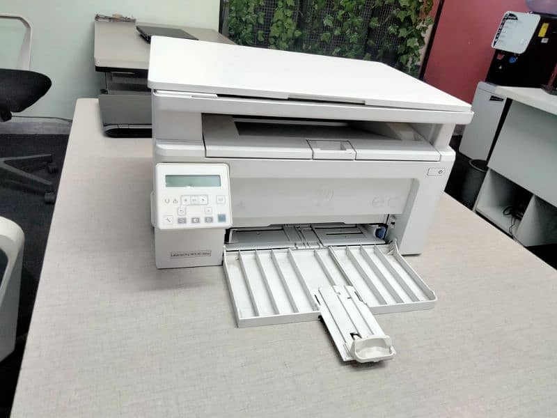 Scanner/Printer Laser jet Pro MFP M130nw 6