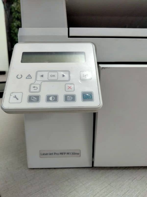 Scanner/Printer Laser jet Pro MFP M130nw 7