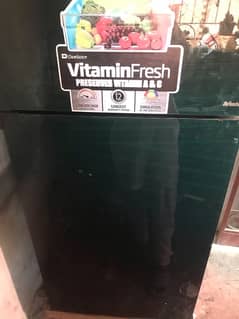 dawlence fridge  6 months use for sale