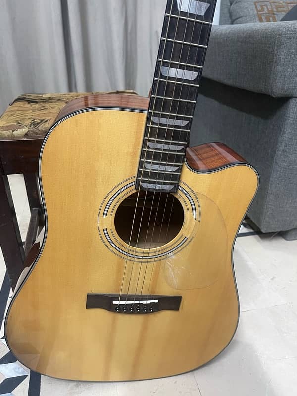 YAHMAHA Guitar 720GFx 1