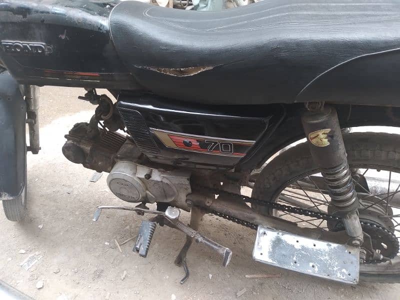 Honda C-70 orignal karachi with file 6