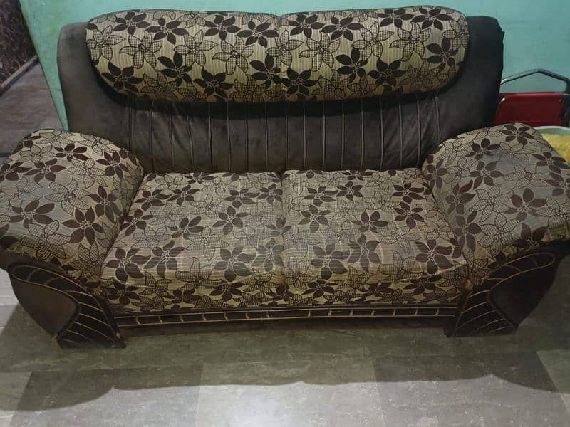 sofa set. 2