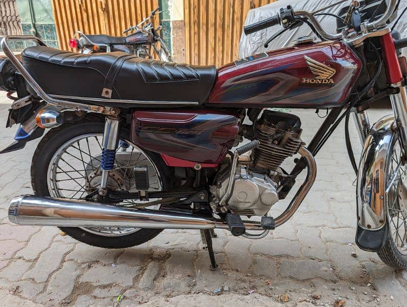 Honda 125 in very good condition 2