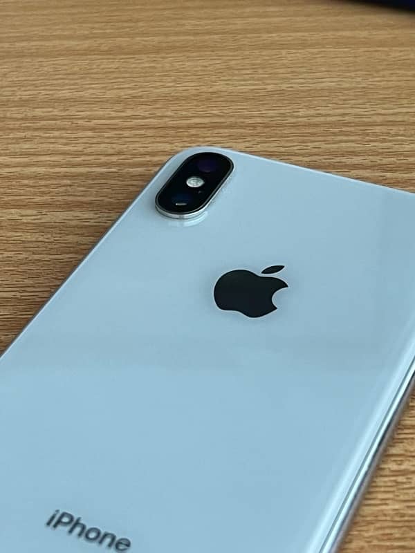 iPhone X 1