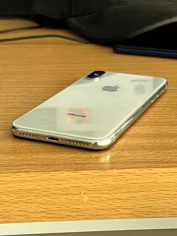 iPhone X 5