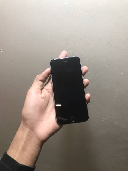 iPhone 6 PTA approved 10/8 condition 2