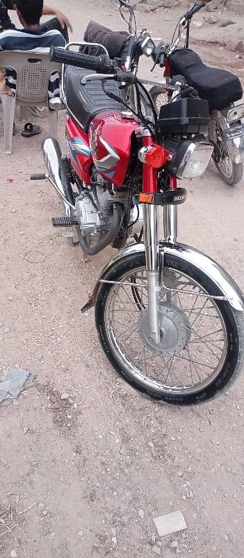 honda 125 2022 full ganian red color 3