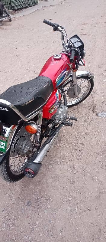 honda 125 2022 full ganian red color 4