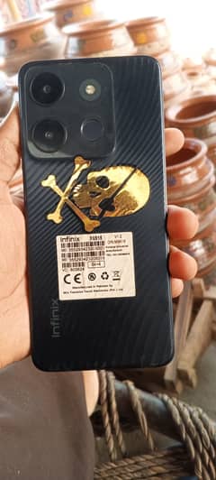 Infinix smart 7 condition 10 by 10 3 4 7 bux charge Sath hy 0