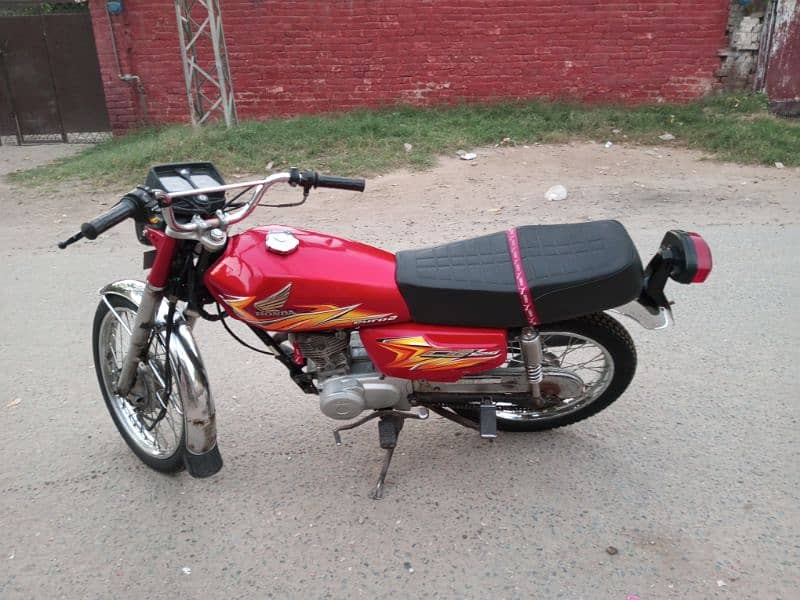 Honda 125 hai 2020/21 hai model jis bhai ny ly na hai wo rabta karen 4