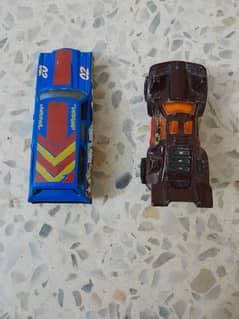 Hotwheels pack of 2 cars