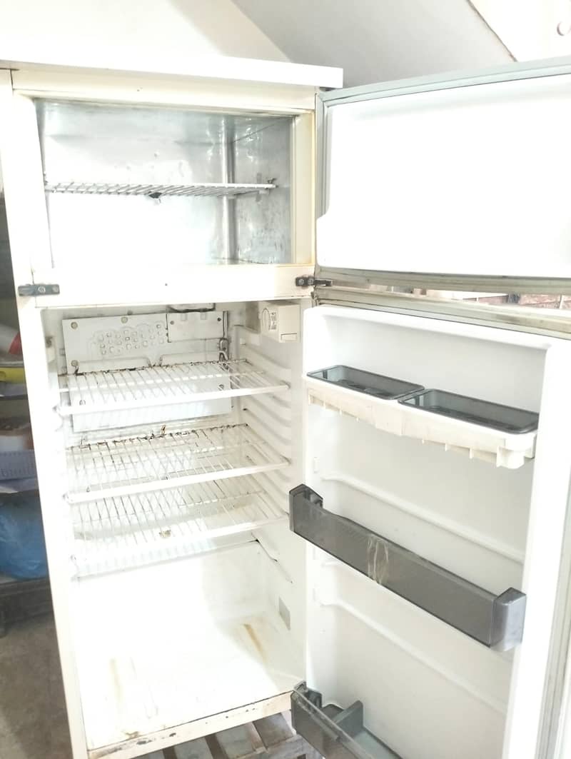 Refrigerator for sale 0