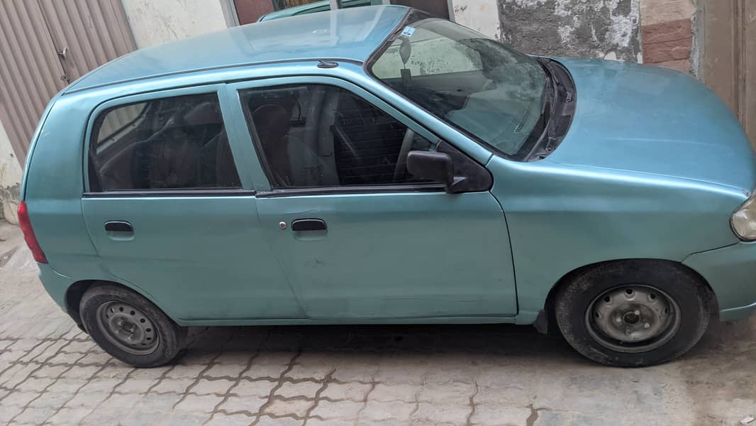 Suzuki Alto 2000 1