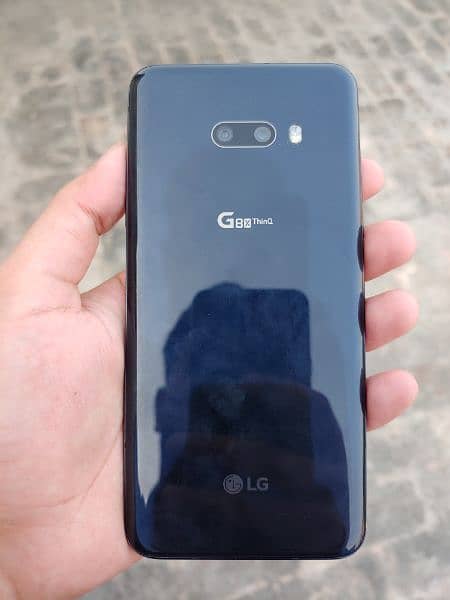 LG G8X 1