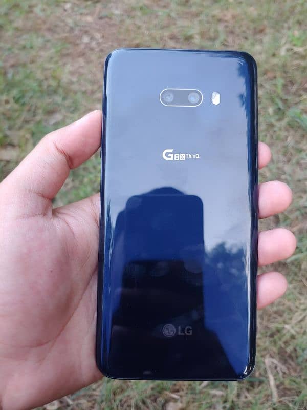 LG G8X 2