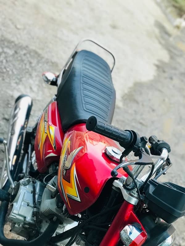 Honda 125 21 model All punjab number 5