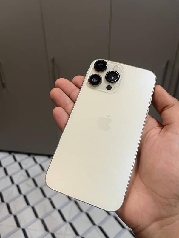 iphone xr converted to 12 pro  83 health all oaky 64 gb jv 0