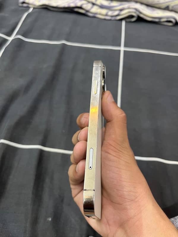 iphone xr converted to 12 pro  83 health all oaky 64 gb jv 1