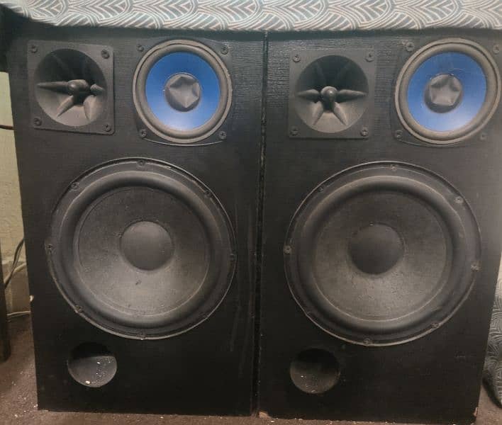 High Bass Woofer Speakers with 1000W Amplifier 0