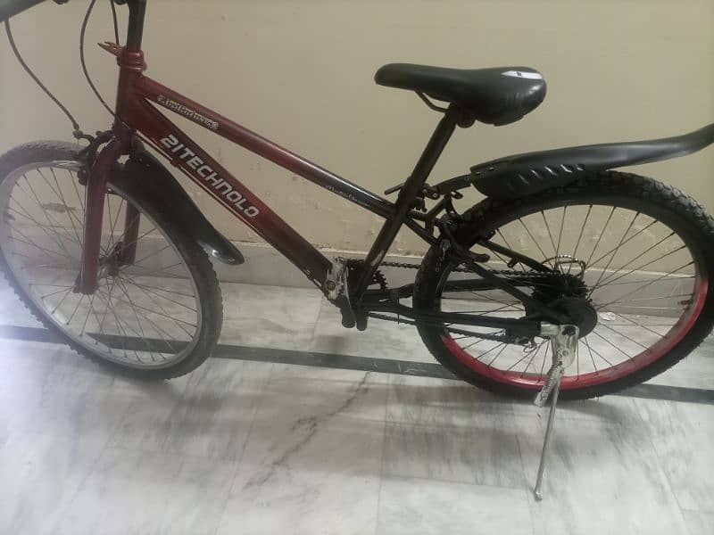 gladius mountain bike red and black color in best condition all good 1