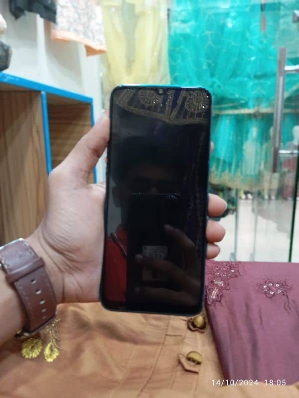 Realme 5i 4 64 with box 1