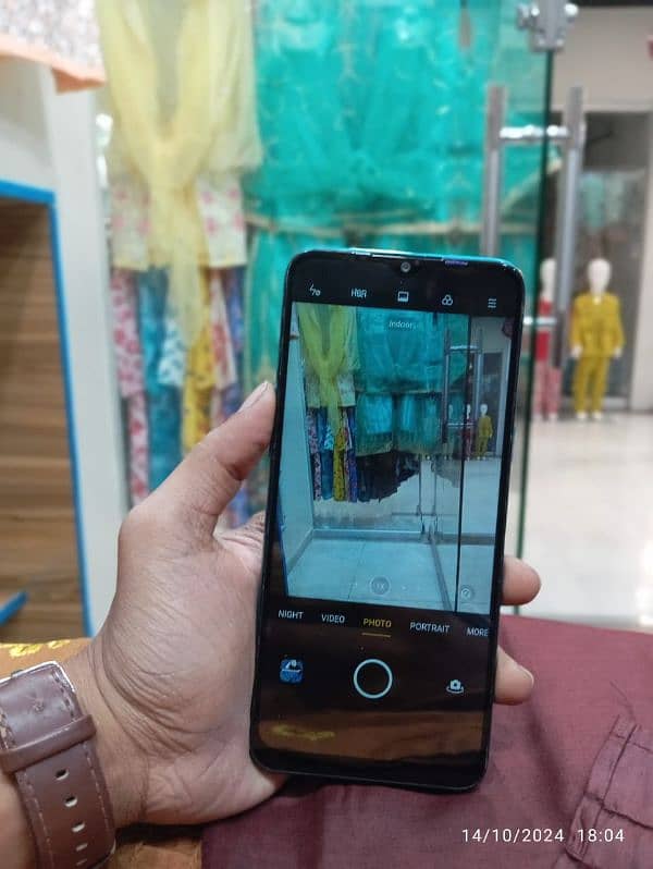 Realme 5i 4 64 with box 4