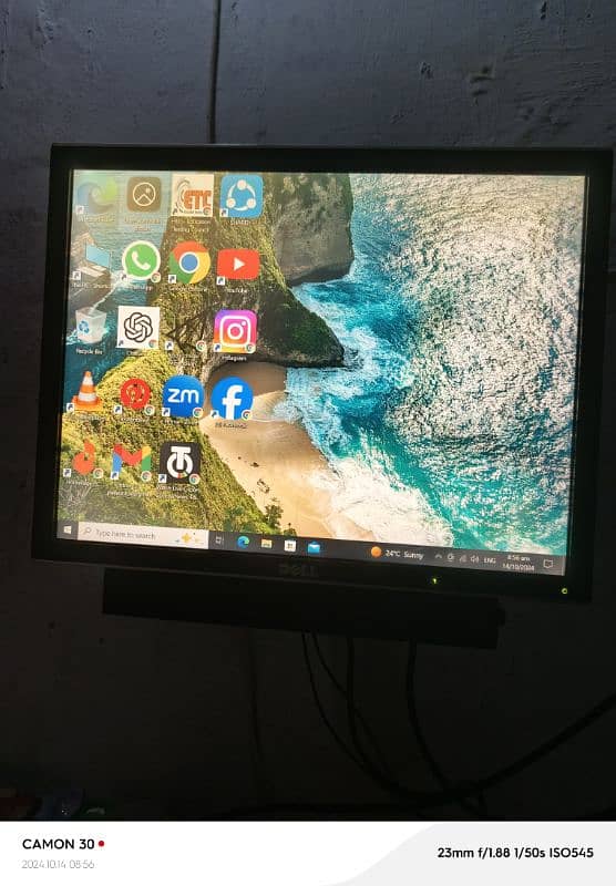 computer for sale 6 GB ram 128 gb SSD hard 6